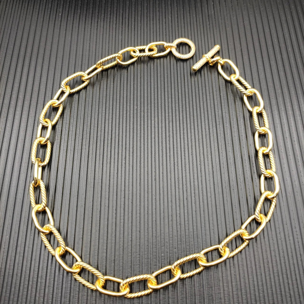 Classic Star Interlocking Pendant Necklace With Zircon Detailing