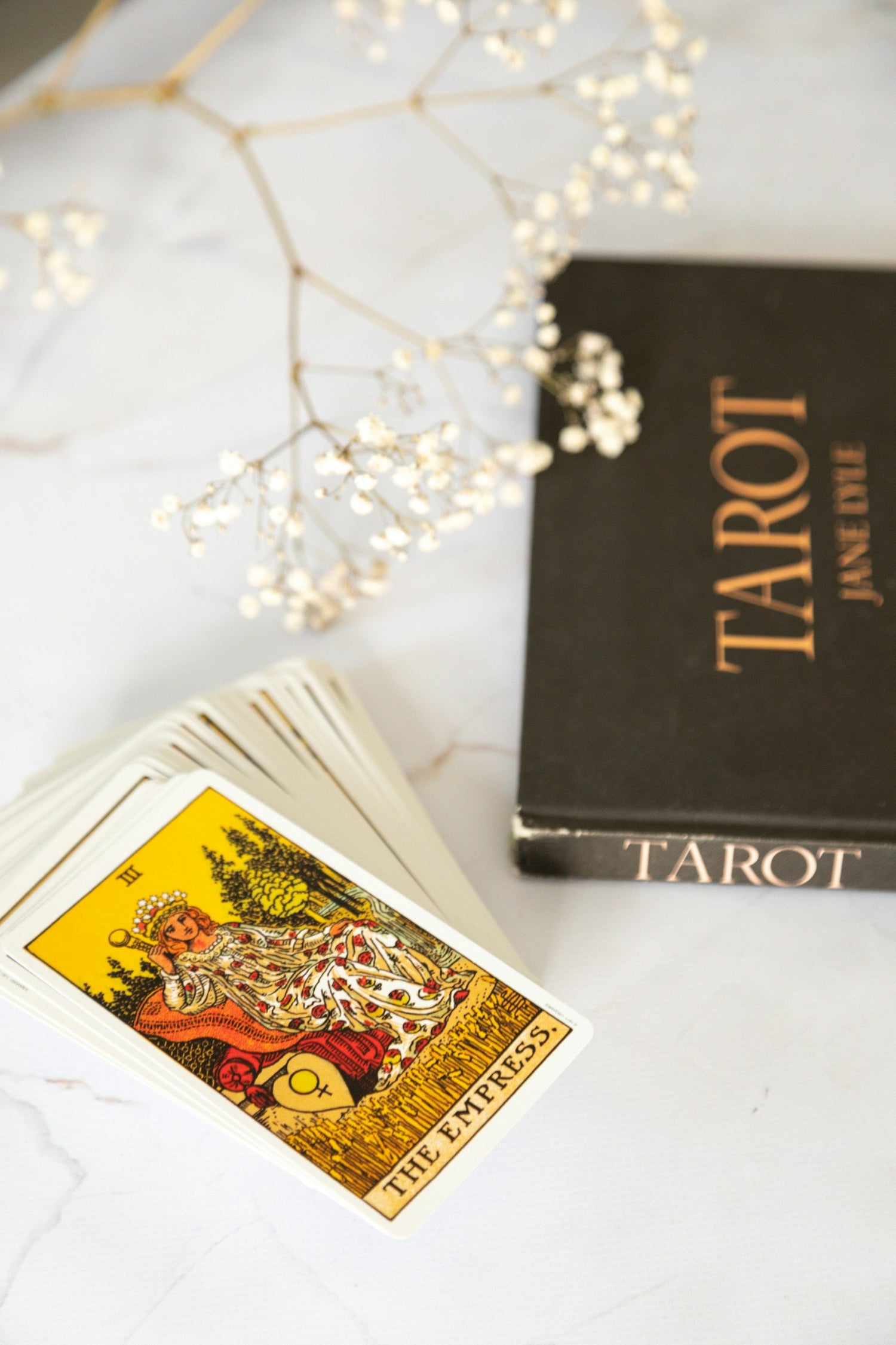 Tarot, Oracle & Divination