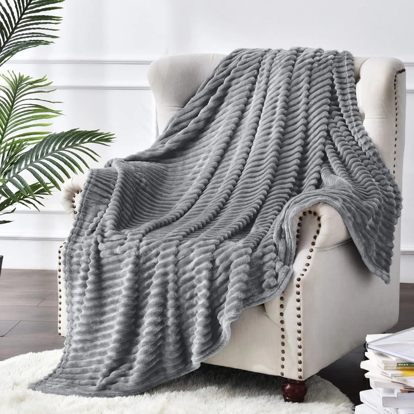 Fleece Throw Blanket For Couch Soft Warm Fluffy Decorative Giftable