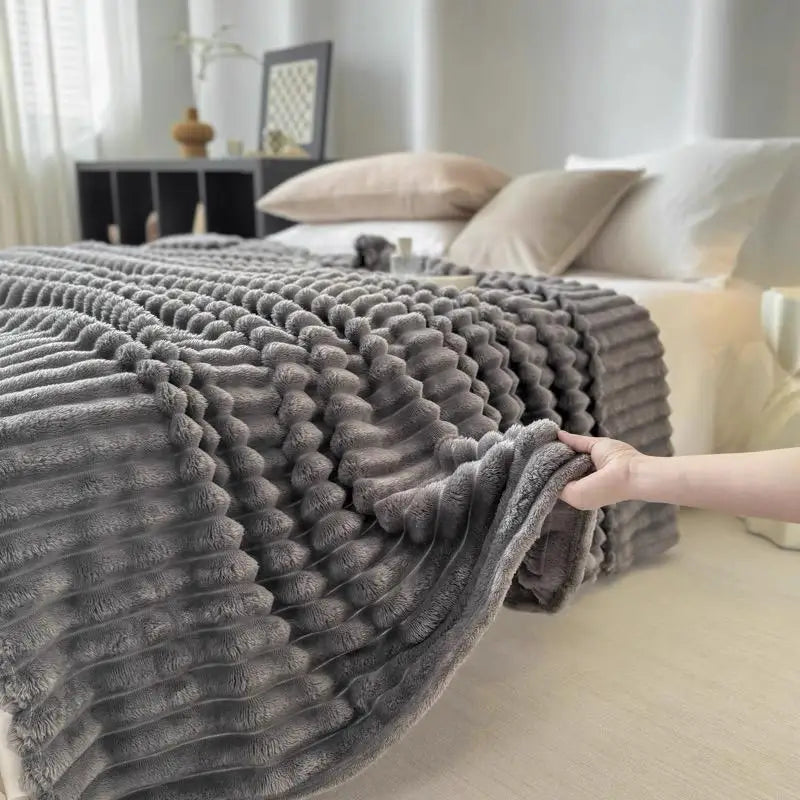 Fleece Throw Blanket For Couch Soft Warm Fluffy Decorative Giftable