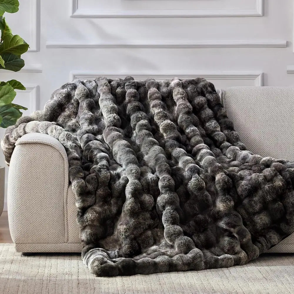 1000GSM Plush Throw Blanket Cozy Warm Knit Polyester