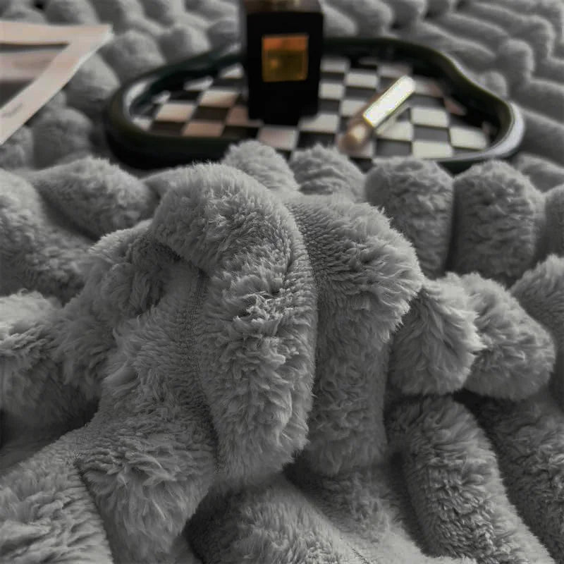 300GSM Fleece Blanket Soft Warm Throw Polyester Microfiber 3D Stripe All Seasons