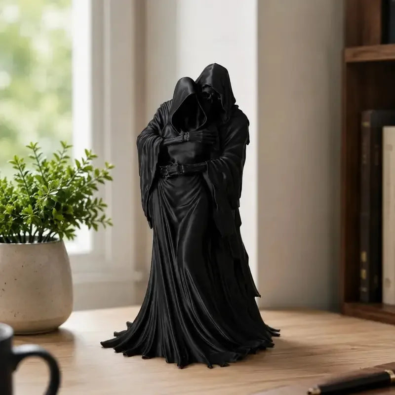 Gothic Reaper Couple Statue Hooded Embrace Figurine Romantic Home Decor