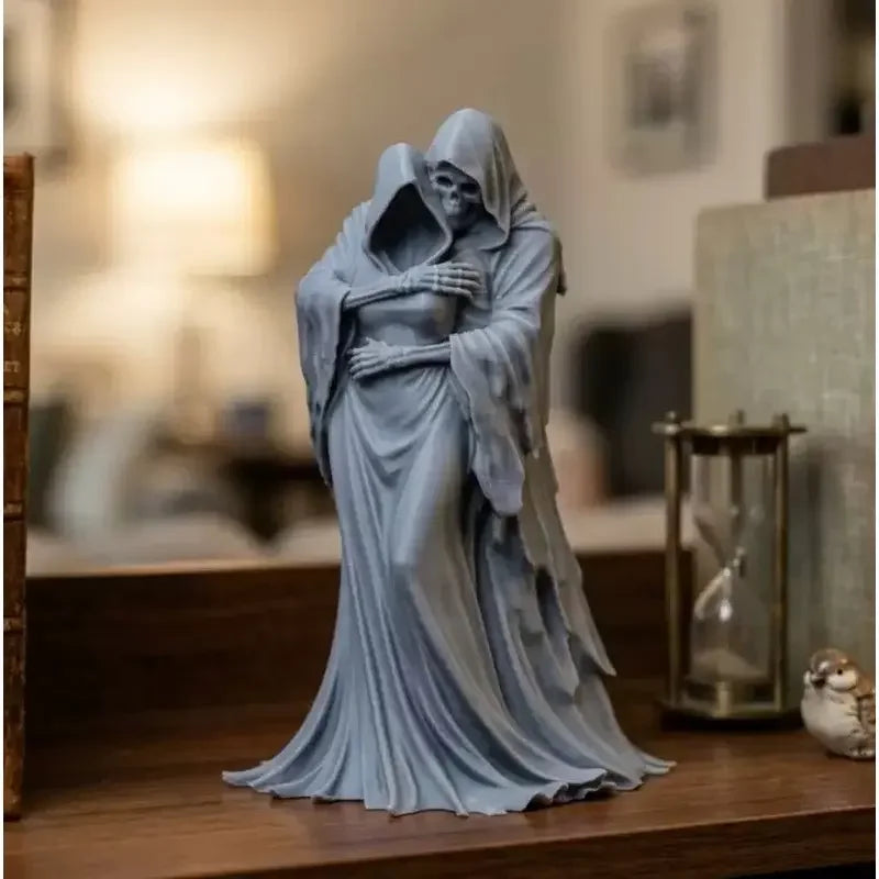 Gothic Reaper Couple Statue Hooded Embrace Figurine Romantic Home Decor