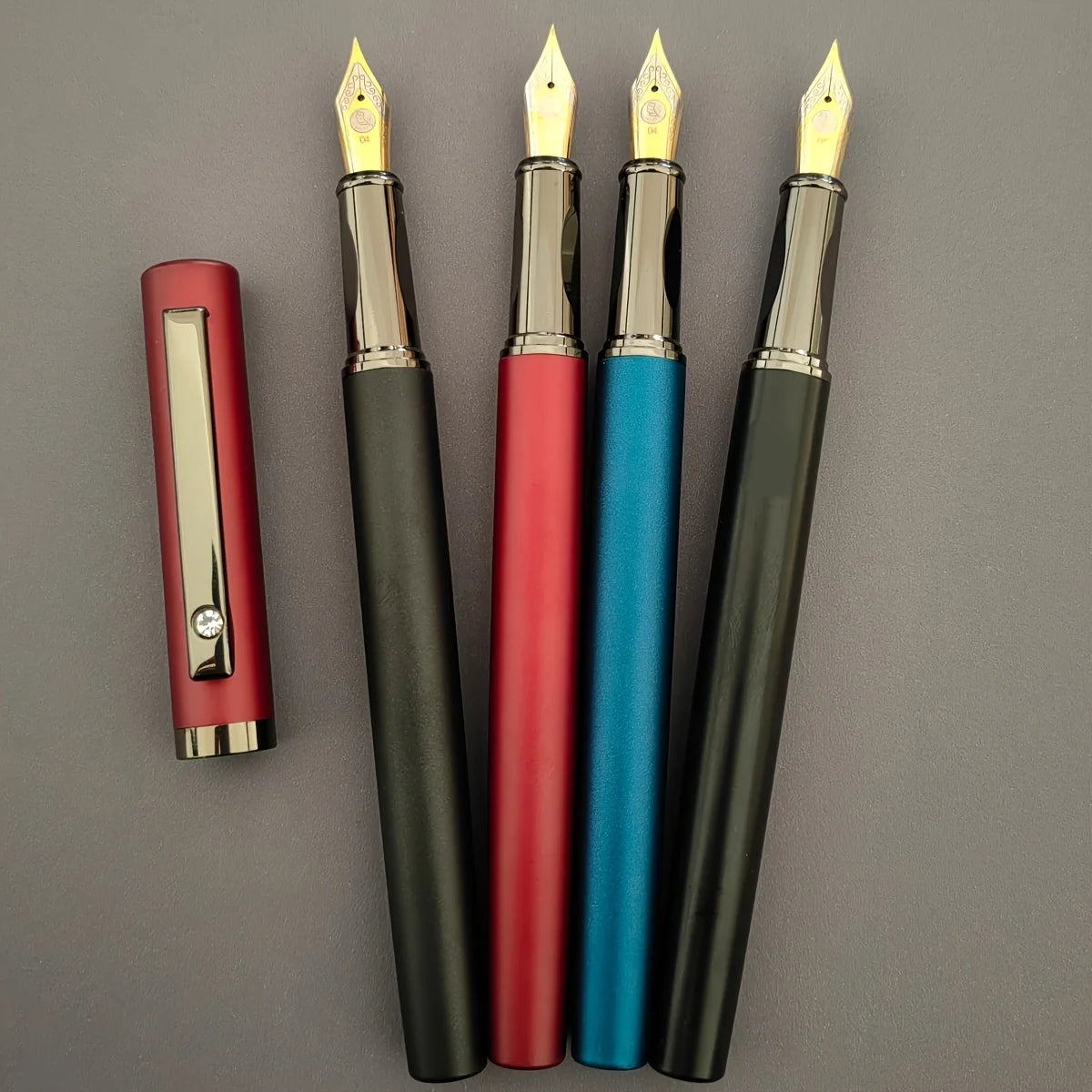 Fountain Pen With 50 Ink Cartridges 0.5mm Fine Nib