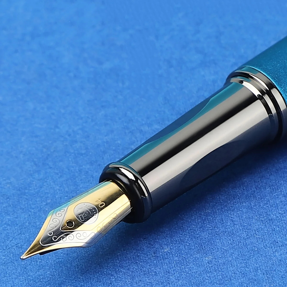 Fountain Pen With 50 Ink Cartridges 0.5mm Fine Nib